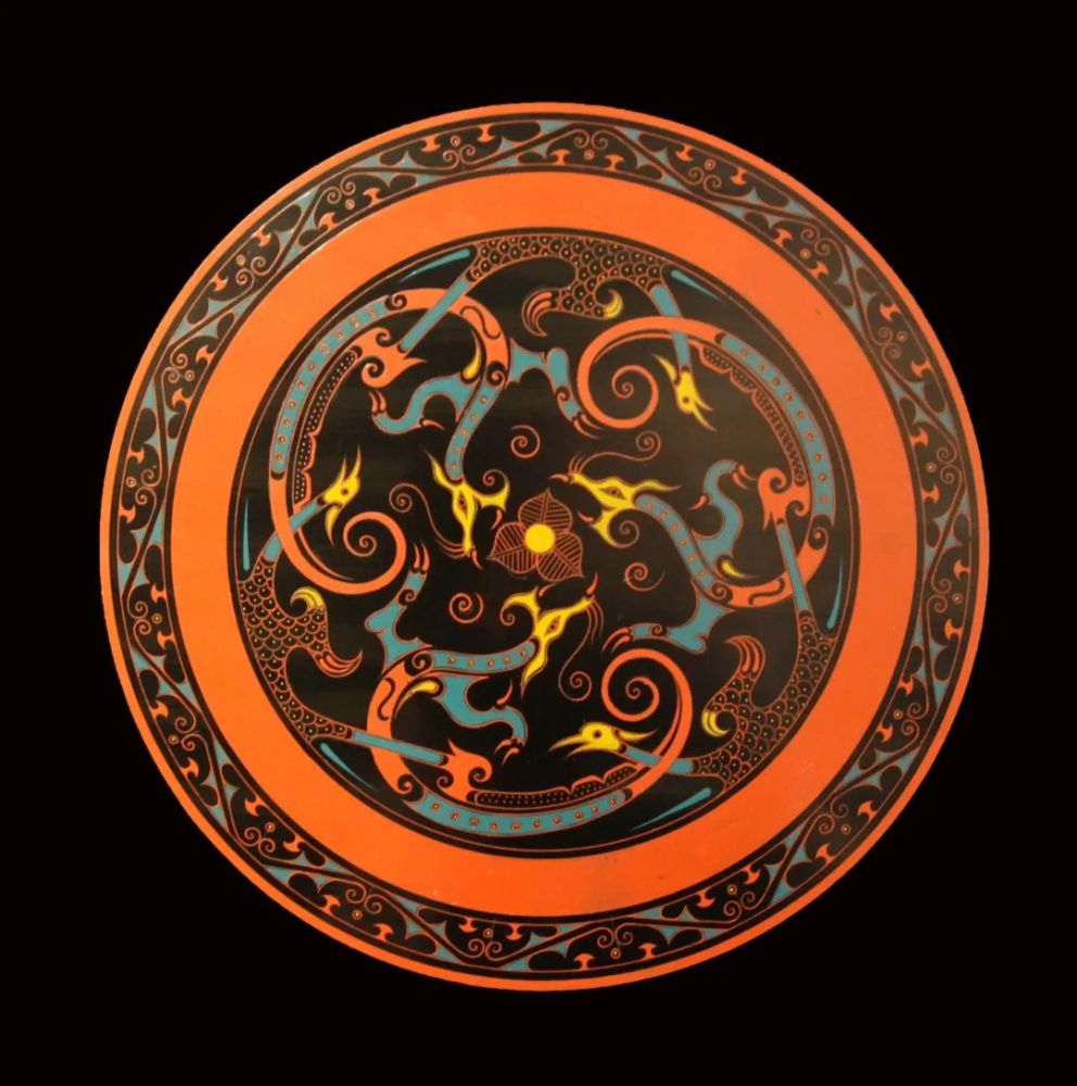 2011年,楚式漆器髹饰技艺被列入第三批国家级非物质文化遗产代表性