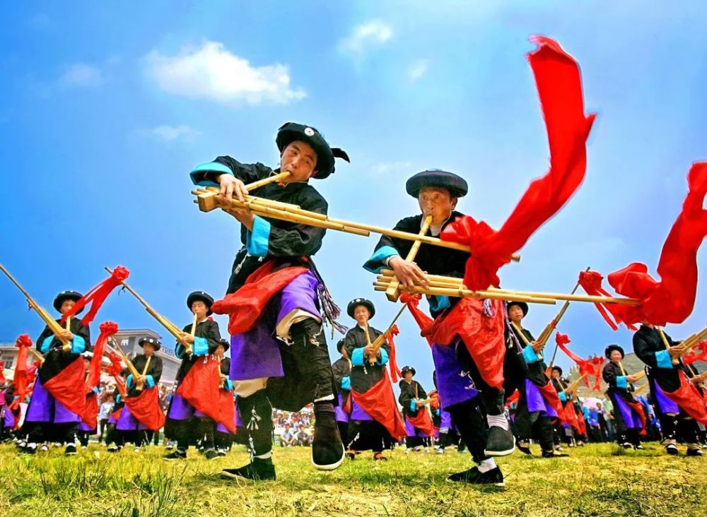 苗族芦笙舞----马边县乐山市级非遗项目芦笙舞是苗族民间舞蹈中流传最