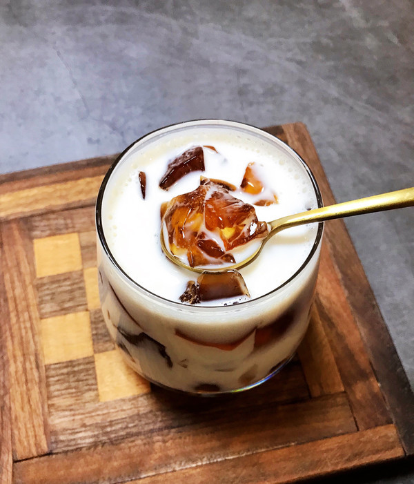 减肥也要喝奶茶自制网红茶冻撞奶好喝低卡还简单