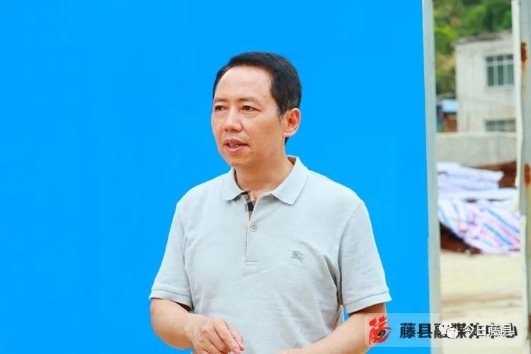 自治区住建厅调研组到藤县调研乡村风貌提升工作