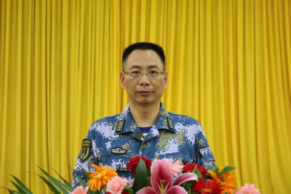 战略支援部队某大队政委张晓文▲南部战区总医院呼吸内科主任医师