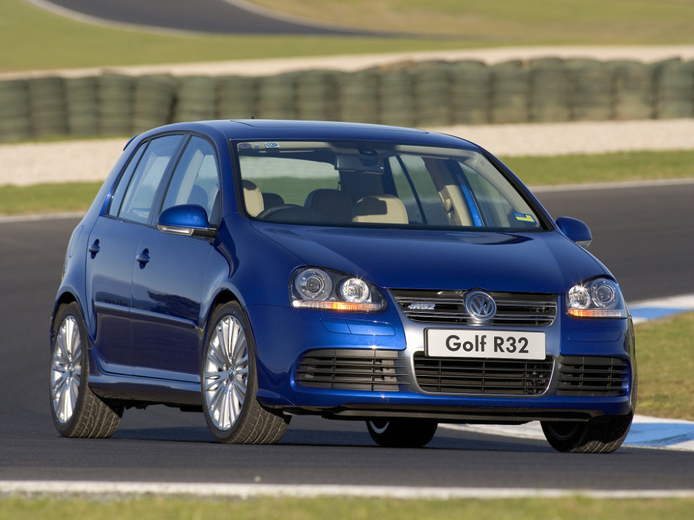 经典的比斯开蓝 小角度v6!大众高尔夫r32欣赏