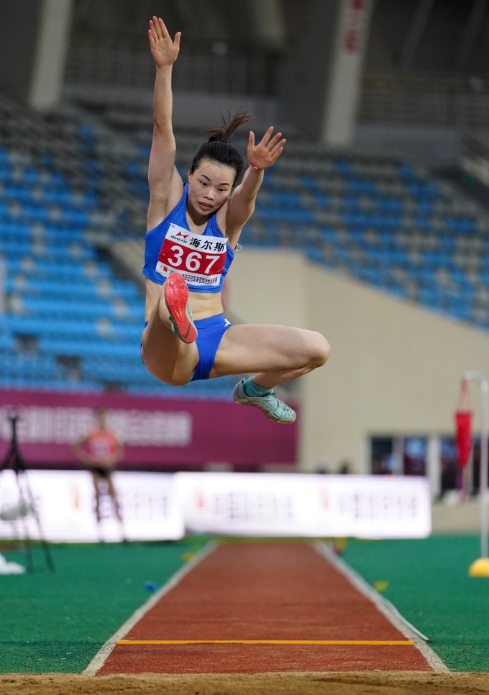 体育田径全国冠军赛女子跳远决赛赛况