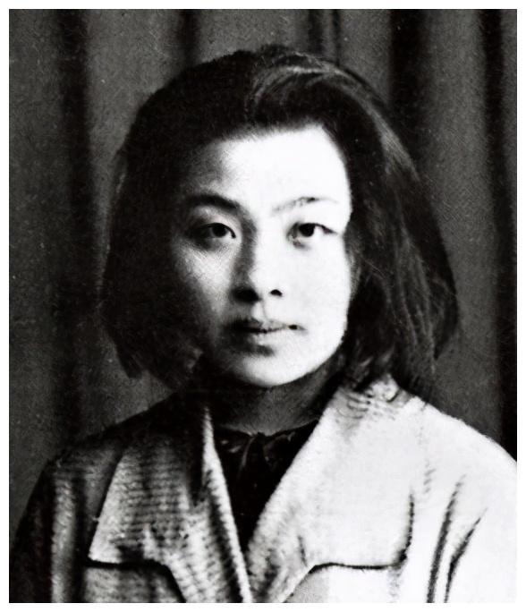 她是伟人最欣赏的女性之一 却脚踏两只船 监狱中和嫌犯生子 腾讯新闻