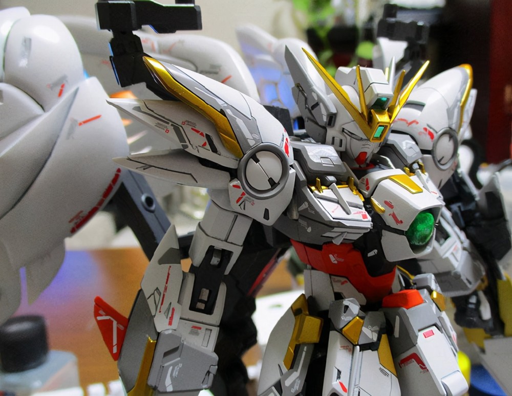 模玩控机动战士高达飞翼高达模型改造白雪姬