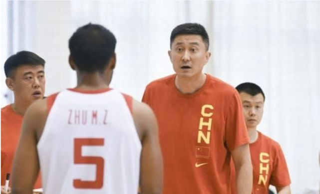 cba CCTV5直播中国男篮VS日本，周琦对位张本天杰，杜锋打跑轰能赢吗