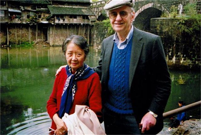 陆英张武龄之妻16年生14胎36岁油尽灯枯倒在产房