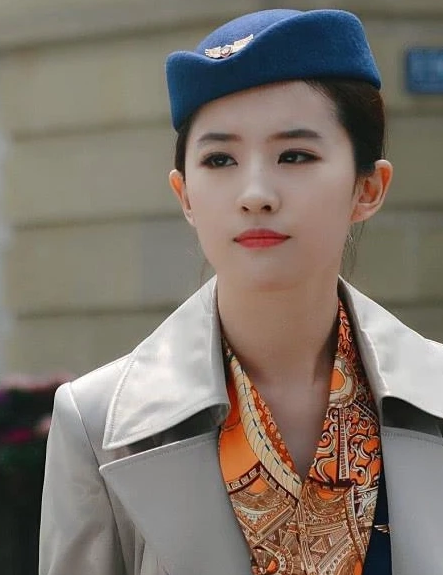 影视剧中那些穿空姐制服的女明星,难怪刘亦菲被称为"神仙姐姐"!