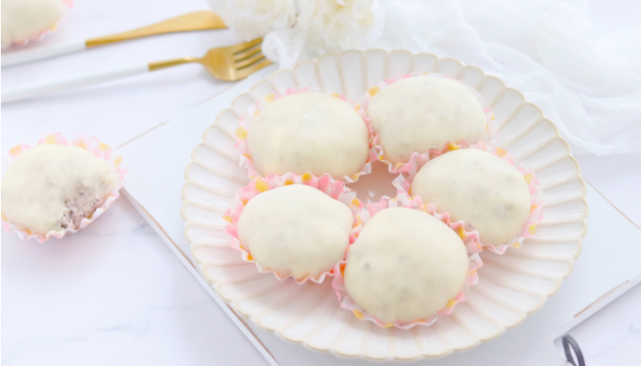 夏日甜点无需烤箱就能做出来的奥利奥雪媚娘简直不要太好吃了