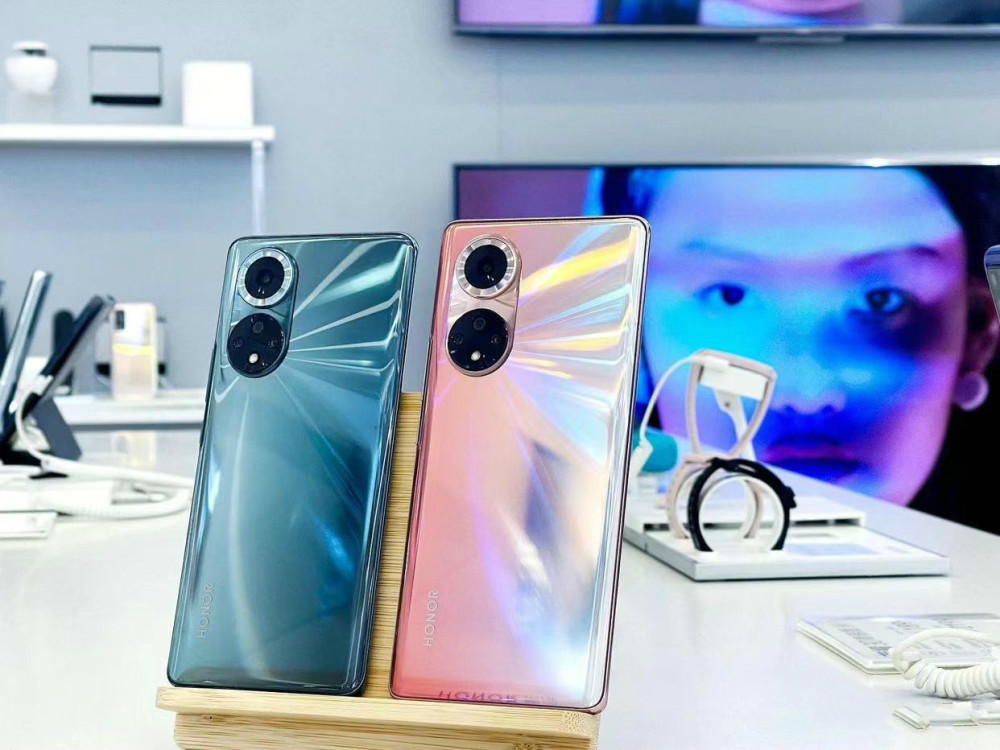 荣耀50预约量突破90万,配置全坐实,真机上手,或2699元起售!