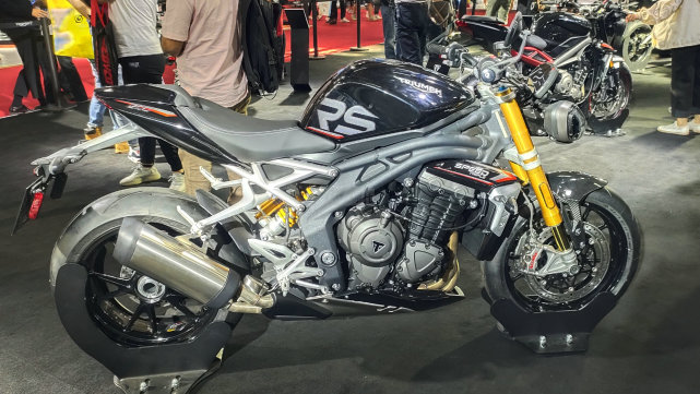 180匹马力不到19万大青蛙凯旋1200rs你会心动吗