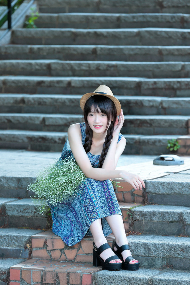 文艺范十足的森系女孩,出游这样穿搭指定错不了_腾讯新闻