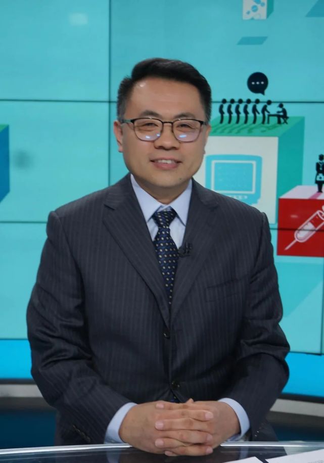 山东省立医院放射治疗科副主任  杨哲