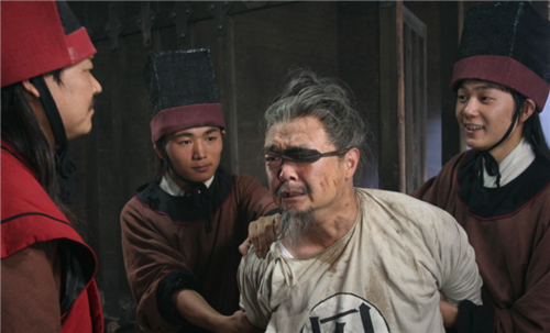 古代死刑犯吃断头饭,捕快为何要放一块臭生肉?犯人看到反而感激_腾讯