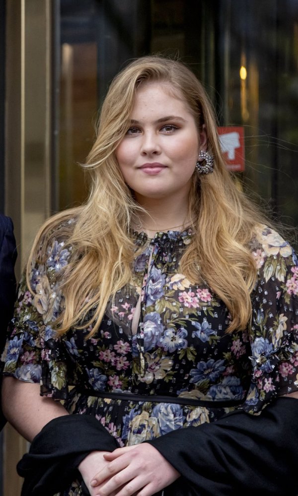 荷兰公主要上大学了,放弃160万欧元王室待遇:有许多人很辛苦