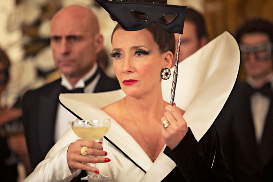 善妈妈恶妈妈 白切黑魔女库伊拉 两代时尚女王相爱相杀 全网搜