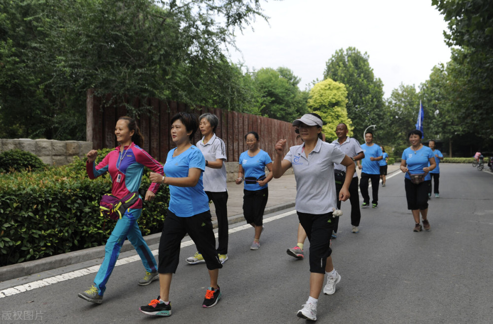 每天健走1小时的人,坚持3个月以上,这些疾病会远离你!