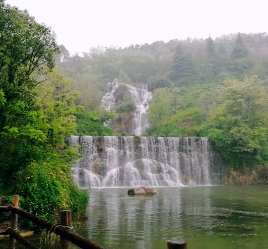 遊徐州金龍湖宕口公園感受小眾景點的美