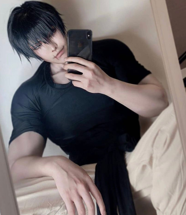 网友cos伏黑甚尔,这个体型和颜值,确定不是漫画里走出来的?|咒术回战|