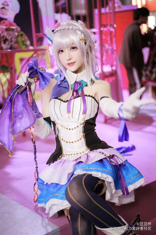 cos 爱蜜莉雅|从零开始的异世界|爱蜜莉雅|cosplay