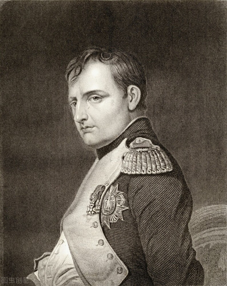 拿破仑不过,老仲马的回国之旅却不顺利,他的船只在那不勒斯附近沉没