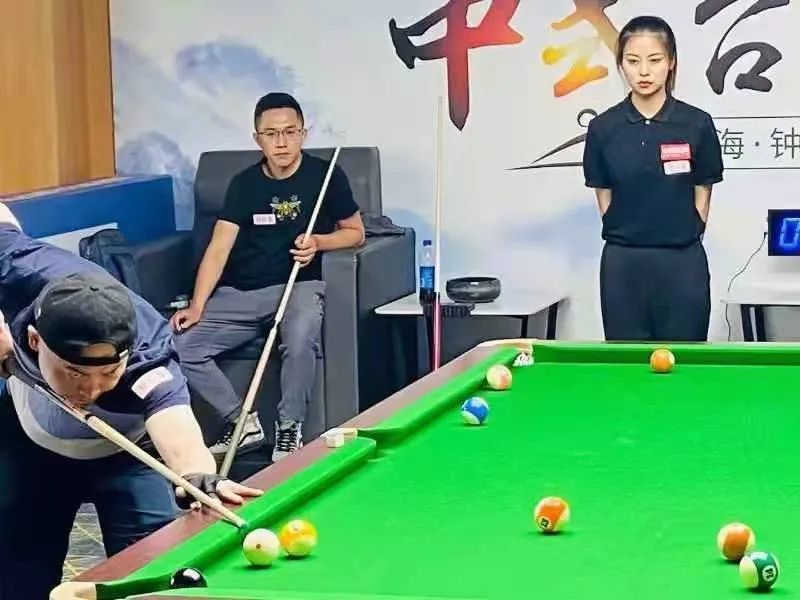 上海钟鼎轩杯中式公开赛预赛:韩芳挑落沈申义 李建明不敌曾汇鑫