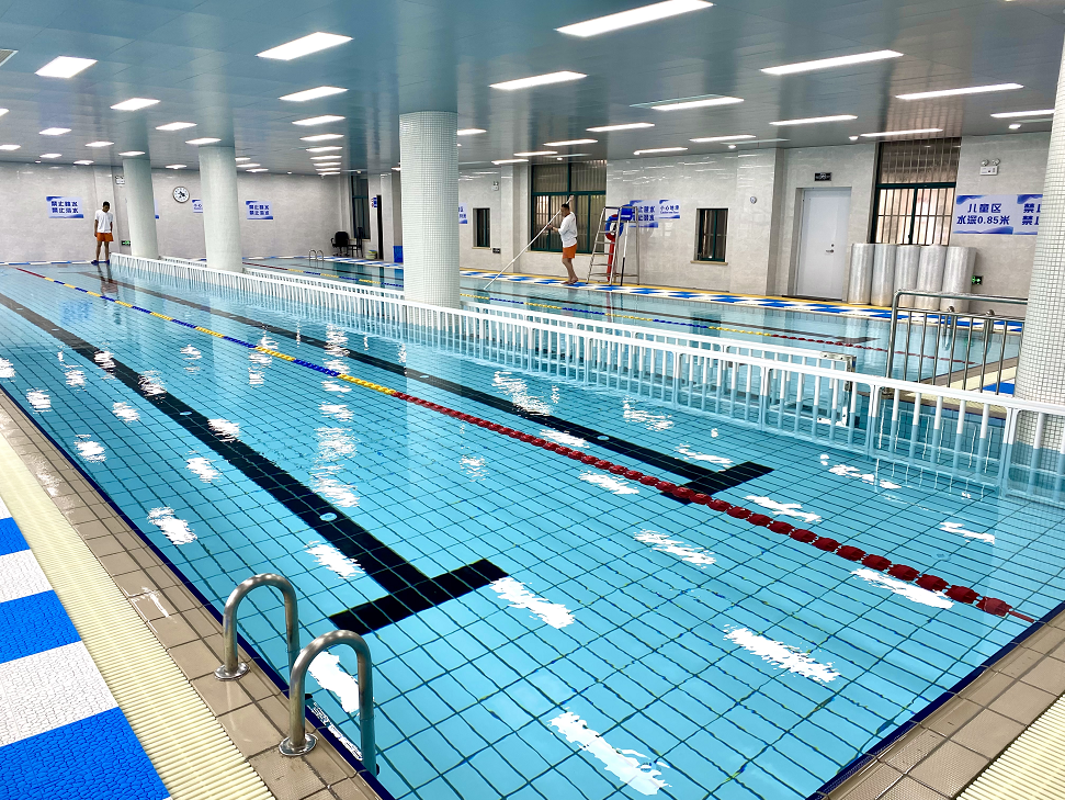 凉快一下松江这里多了一家专业游泳馆