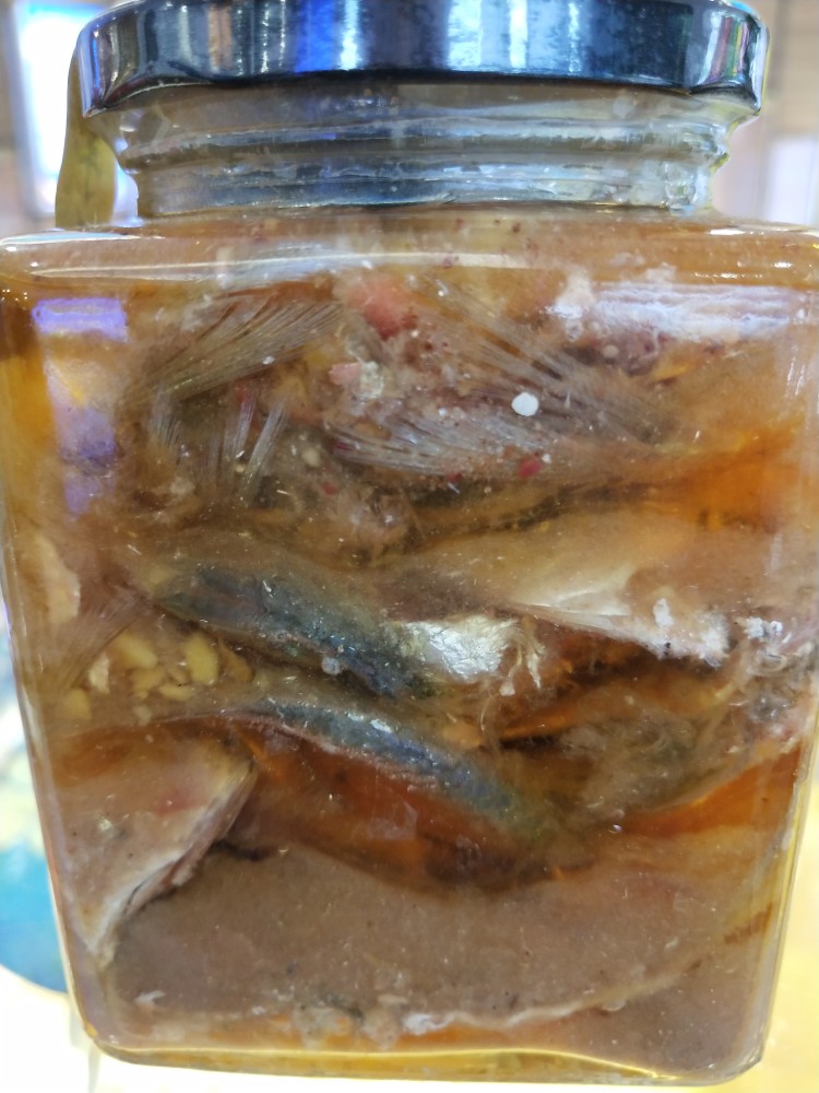 鱼鮔有一种腥且带臭味,不会比臭豆腐和榴莲逊色.