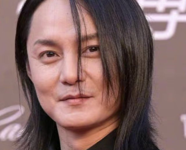 尹正被吐槽发际线,过度减肥易伤身,有点像梅超风