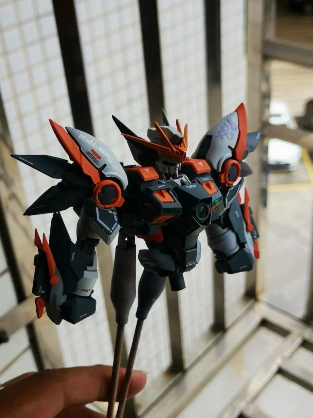 欣赏mjh飞翼喷涂半身