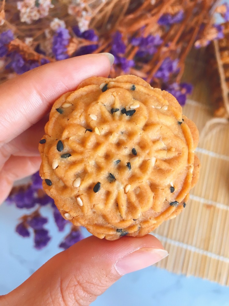 芝麻脆饼干酥月饼,美味营养,好吃健康