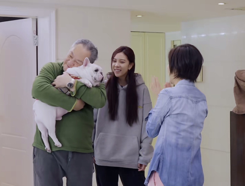 做家务的男人宋妍霏爸妈秀恩爱女儿翻白眼这样的家庭太让人羡慕