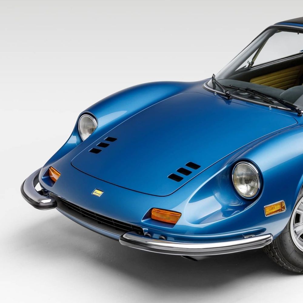 法拉利经典跑车上世纪70年代的迪诺