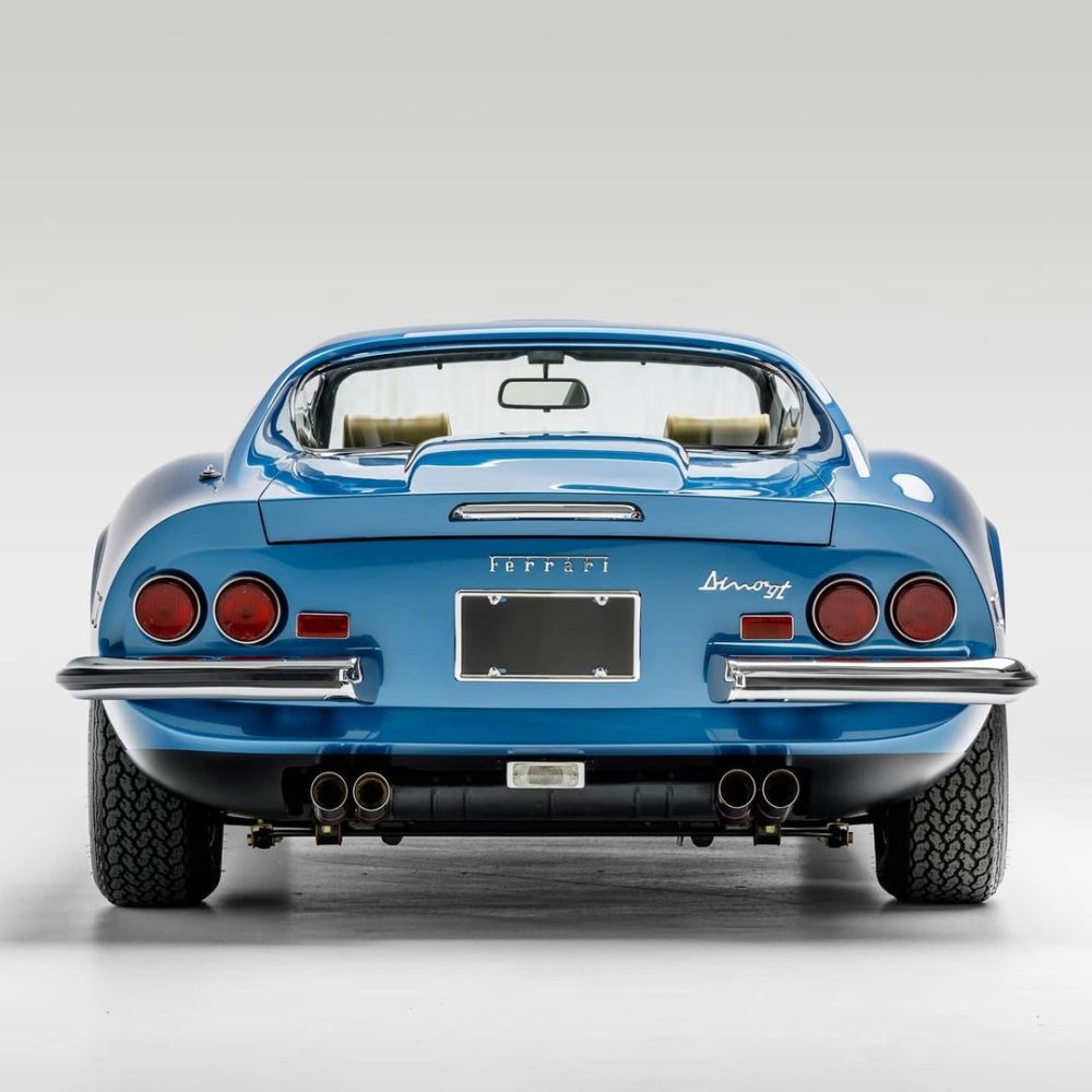 法拉利经典跑车上世纪70年代的迪诺