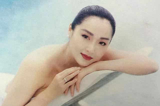 恬妞和恬妮:一个嫁万梓良,一个嫁岳华,一对姐妹花"命运"大不同