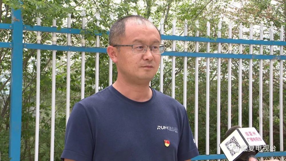 永靖县王台镇司法所所长祁长翼:"通过视频画面开展辖区内治安稳定