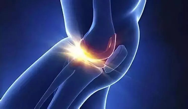 有可能使半月板瞬间撕裂或断裂,产生急性的损伤和疼痛