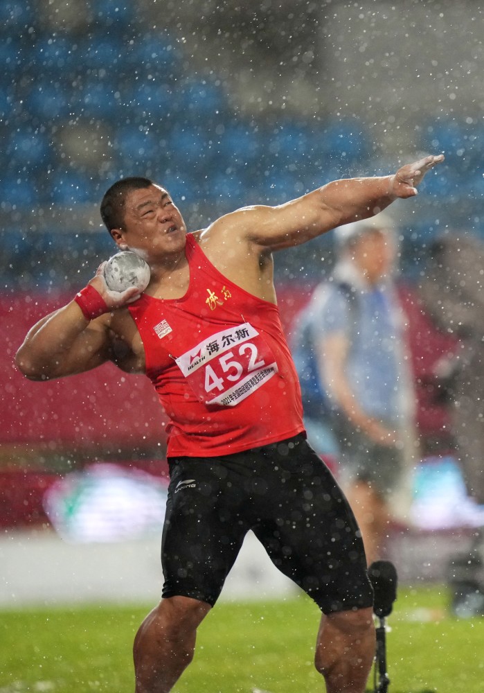 体育田径全国冠军赛男子铅球决赛赛况