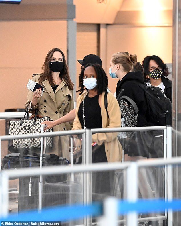 旧爱还是最美 朱莉演绎现实版 大豆田永久子与三名前夫 复合了 全网搜