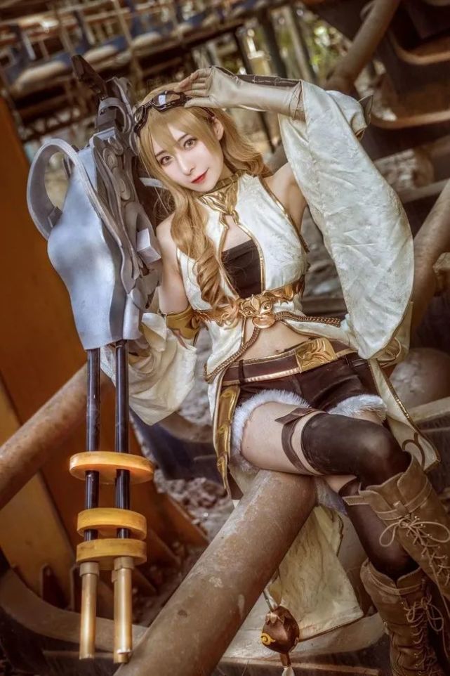 cos观赏:沐雨橙风