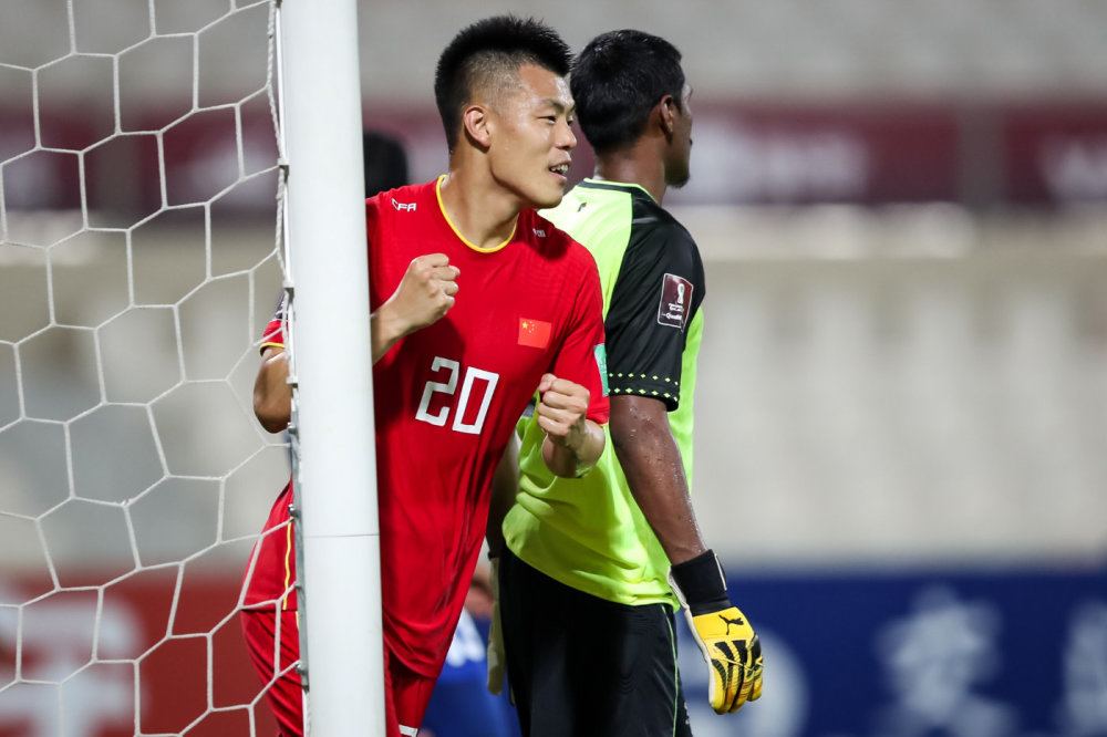 谭龙目标升级打进世界杯