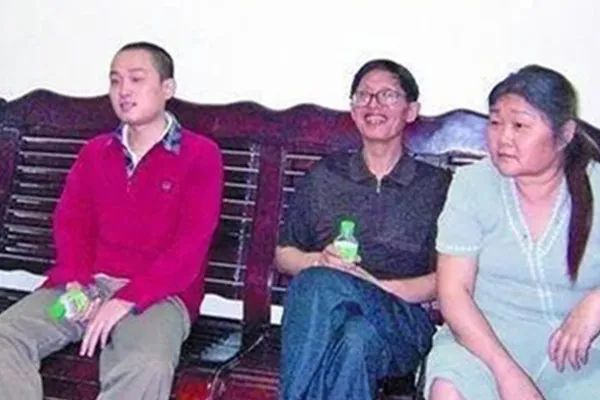 高考狂人张非：4次高考，2次上清华、1次上北大、1次上复旦，后来如何？_腾讯新闻