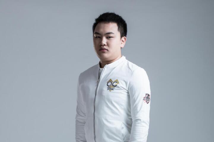 他不想放弃自己的信仰,但是因为版本对与qghappy的不利,导致无缘春季