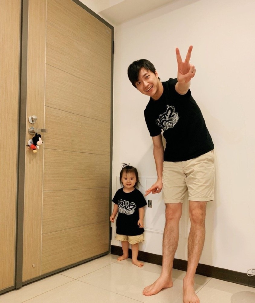 和福原爱诉请离婚后,江宏杰直播略显沧桑,透露不会强迫孩子打球_腾讯