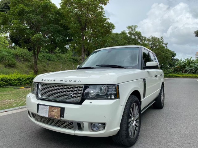 09款路虎揽胜售价8万越野方面依旧出色