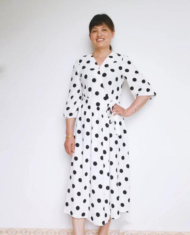 中年微胖女人夏季如何穿得优雅时尚又清凉