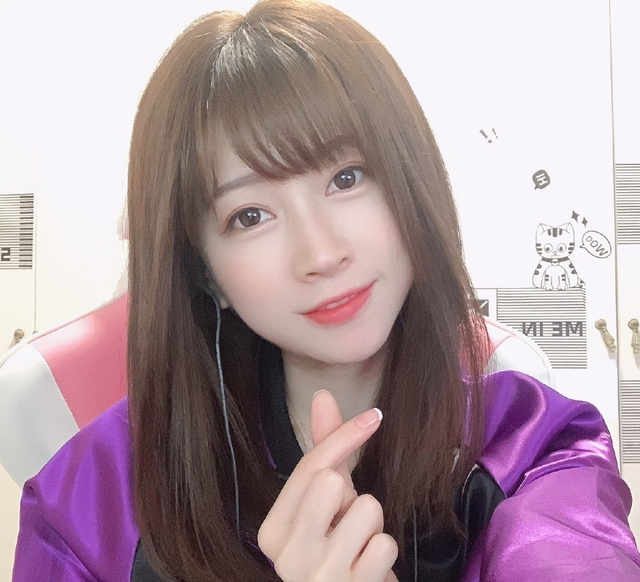 dota2看女解说也就图一乐真看专业性还得是sccc