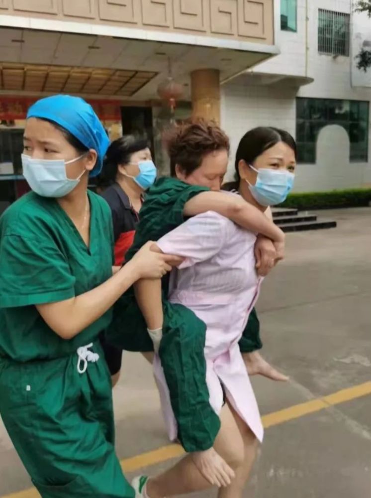 白衣天使庞雪球连续30天奋战累倒在抗疫一线的最美防疫人