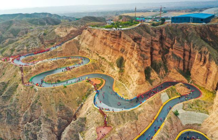 致命白银"黄河石林马拉松越野赛"的背后,是天灾,但更是人祸