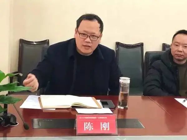 集团股份有限公司于2021年6月9日收到公司总经理助理陈刚的书面辞呈